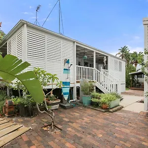 Landsborough Pde 122 Golden Holiday home Golden Beach